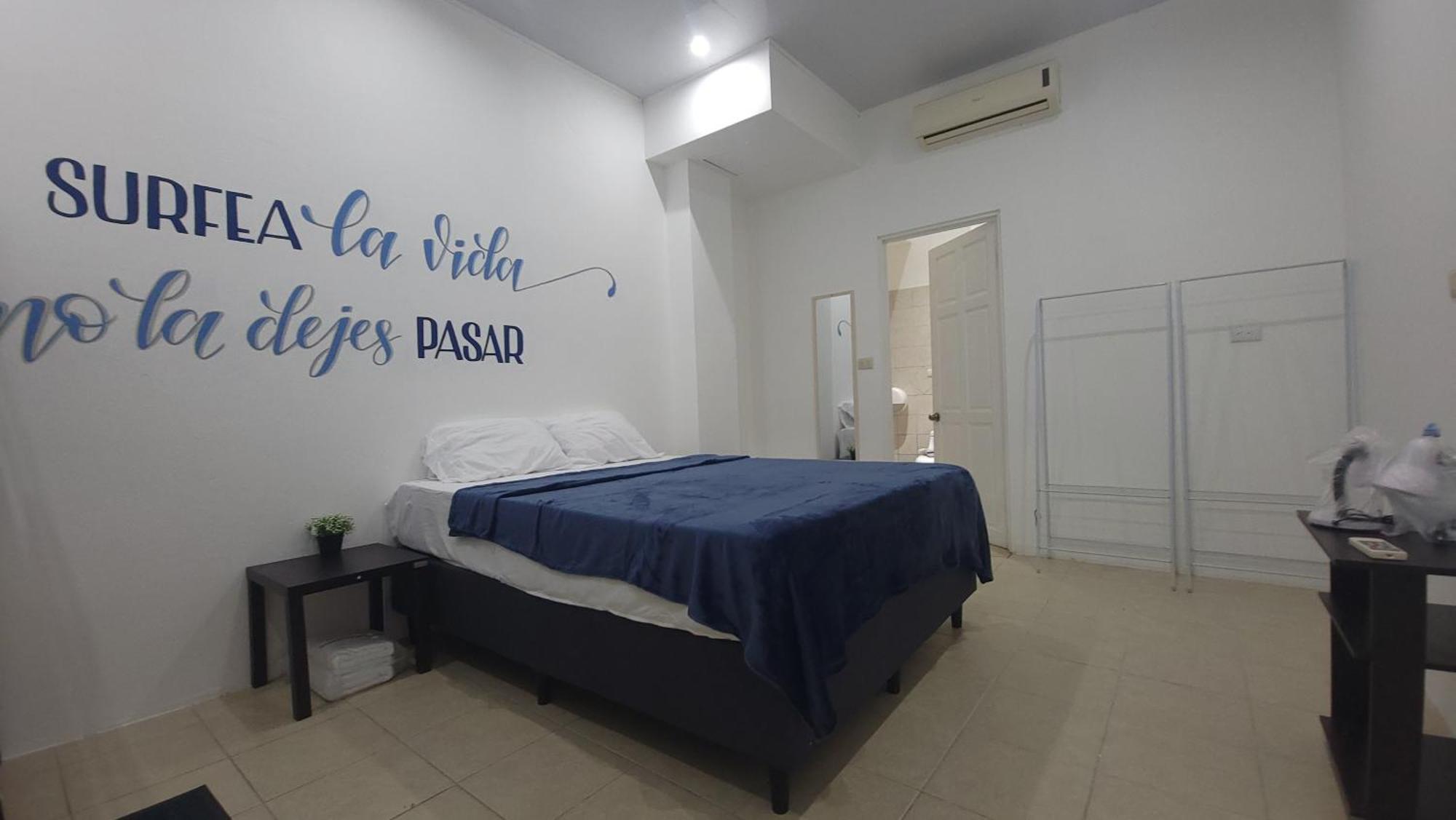 Surfo House Hotel & Hostel Tamarindo Exteriör bild