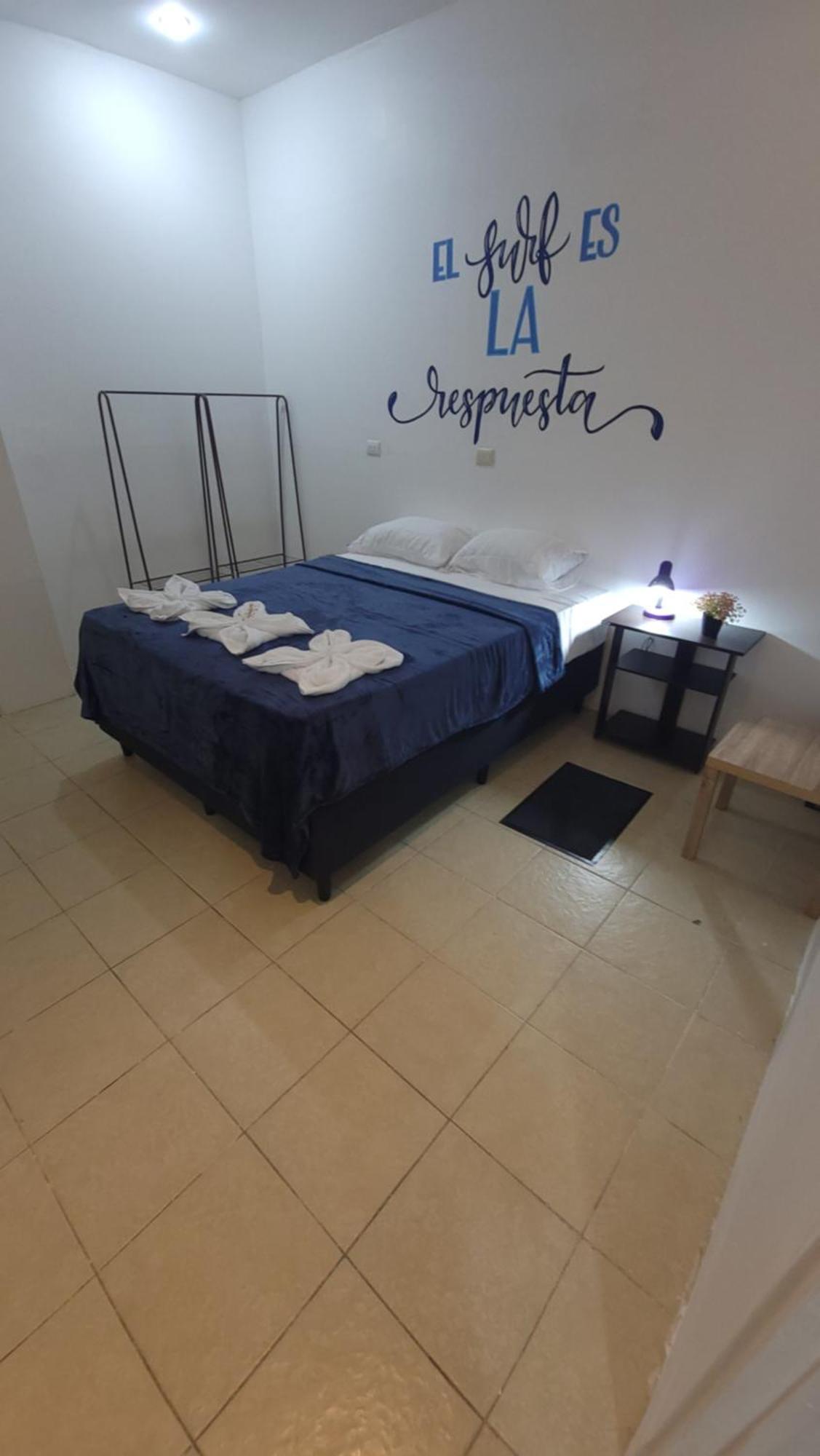 Surfo House Hotel & Hostel Tamarindo Exteriör bild