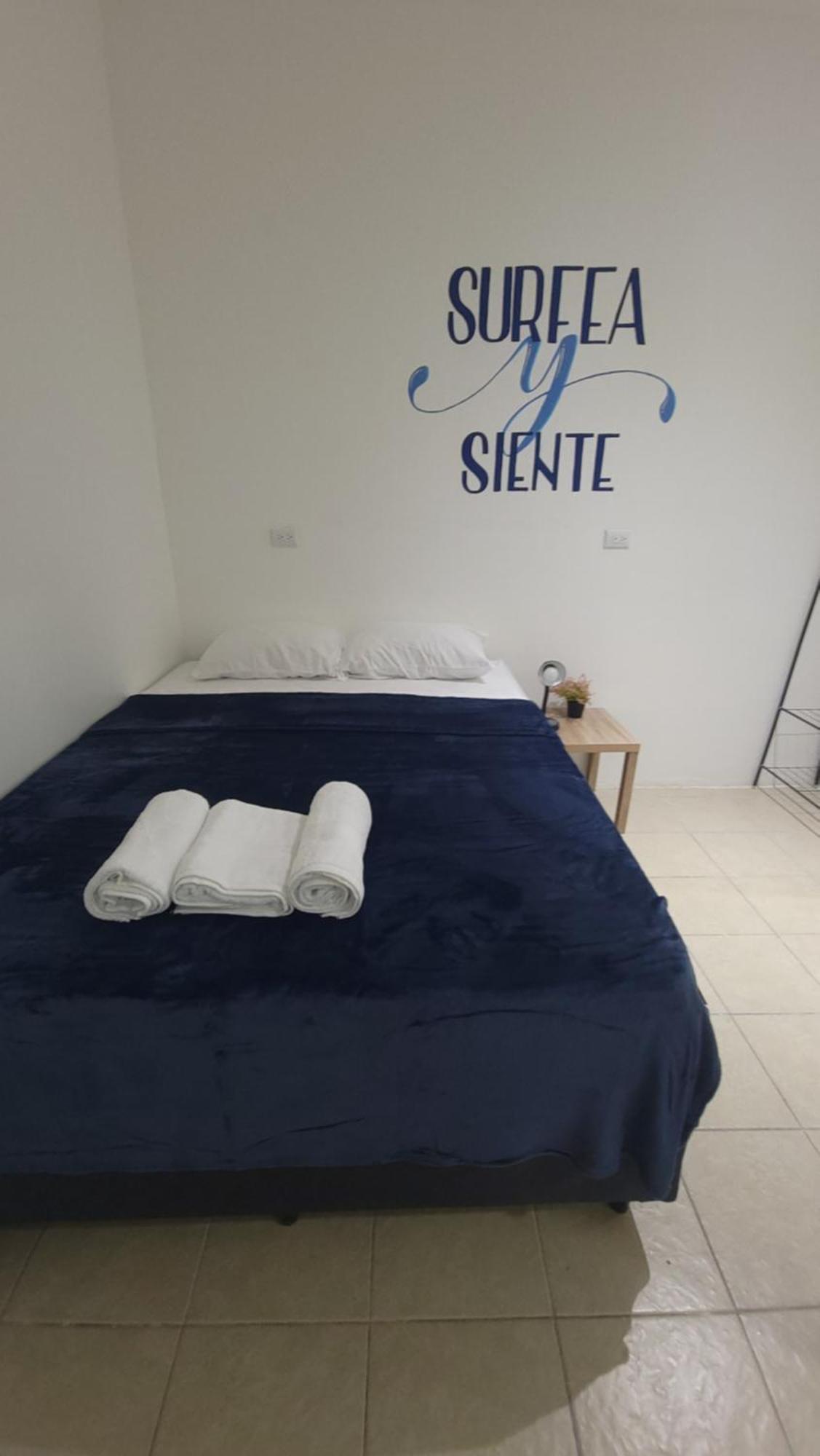 Surfo House Hotel & Hostel Tamarindo Exteriör bild