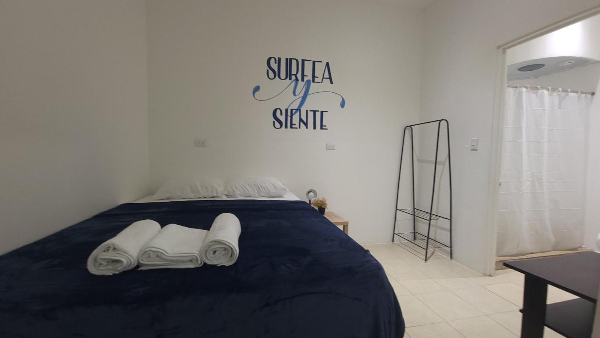 Surfo House Hotel & Hostel Tamarindo Exteriör bild