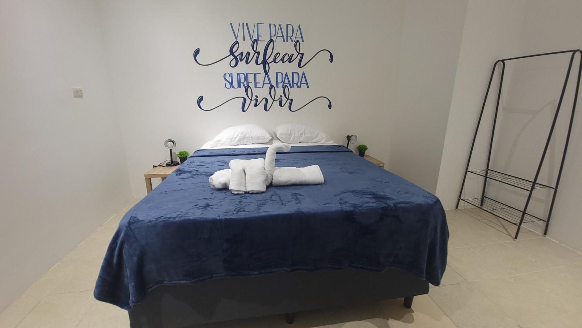 Surfo House Hotel & Hostel Tamarindo Exteriör bild
