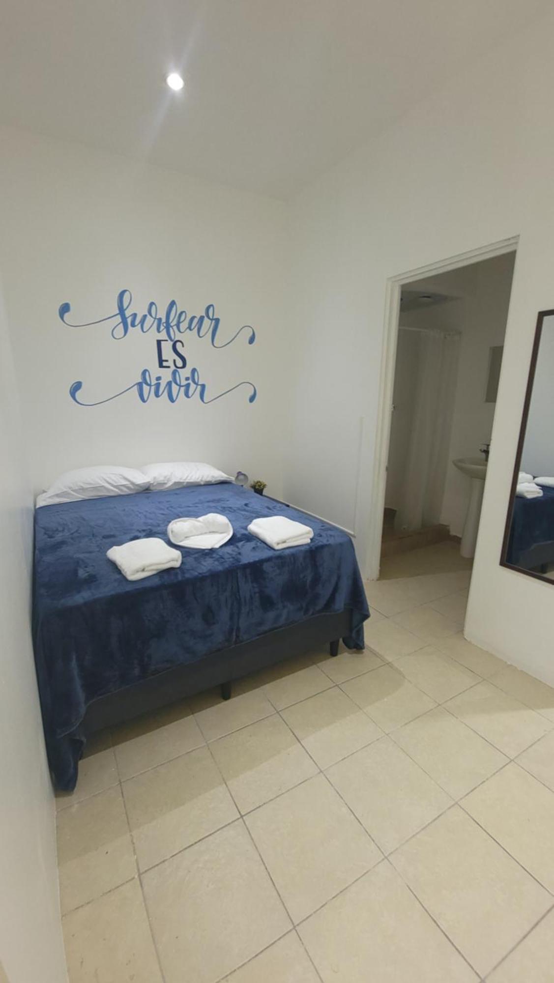Surfo House Hotel & Hostel Tamarindo Exteriör bild